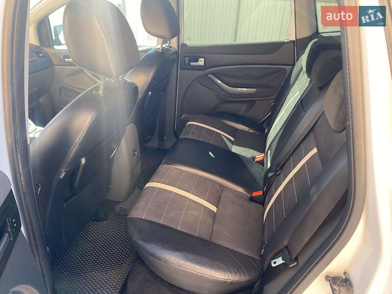 Внедорожник / Кроссовер Ford Kuga 2009 в Новом Роздоле