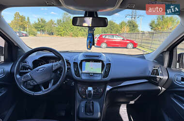 Внедорожник / Кроссовер Ford Kuga 2019 в 