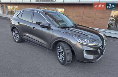Внедорожник / Кроссовер Ford Kuga 2022 в 