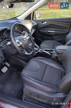 Внедорожник / Кроссовер Ford Kuga 2016 в 