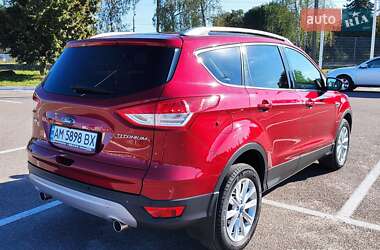 Внедорожник / Кроссовер Ford Kuga 2016 в 