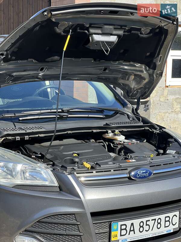 Позашляховик / Кросовер Ford Kuga 2013 в Тернополі