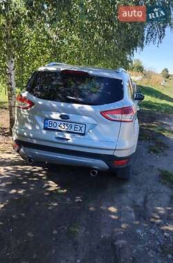 Внедорожник / Кроссовер Ford Kuga 2013 в 