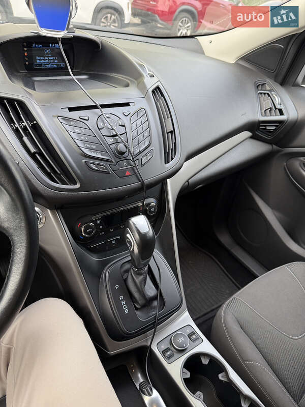 Внедорожник / Кроссовер Ford Kuga 2013 в Киеве