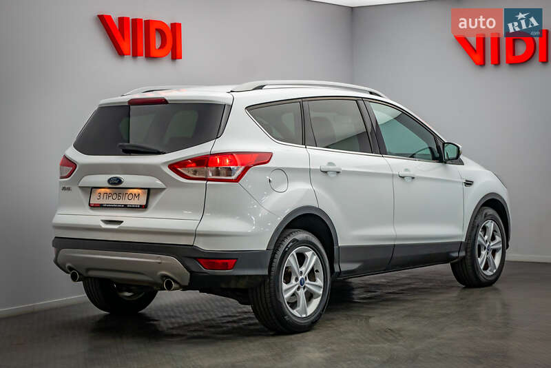 Внедорожник / Кроссовер Ford Kuga 2016 в Киеве