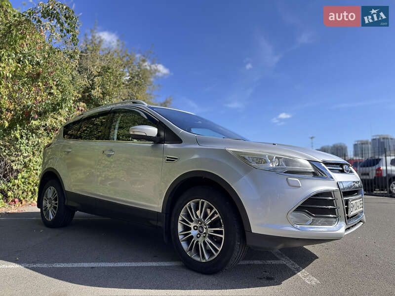Внедорожник / Кроссовер Ford Kuga 2013 в Киеве