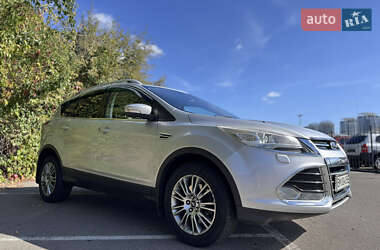 Внедорожник / Кроссовер Ford Kuga 2013 в 