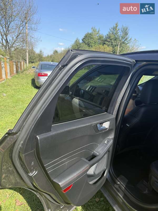 Внедорожник / Кроссовер Ford Kuga 2023 в Львове