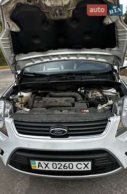 Внедорожник / Кроссовер Ford Kuga 2012 в 