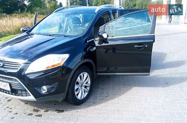 Внедорожник / Кроссовер Ford Kuga 2010 в 