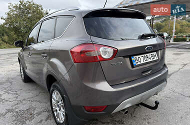 Внедорожник / Кроссовер Ford Kuga 2011 в 