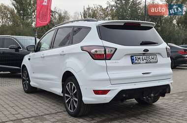 Внедорожник / Кроссовер Ford Kuga 2017 в 