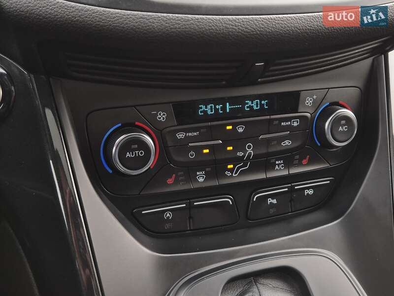Внедорожник / Кроссовер Ford Kuga 2017 в Бердичеве
