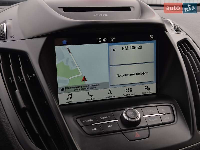 Внедорожник / Кроссовер Ford Kuga 2017 в Бердичеве