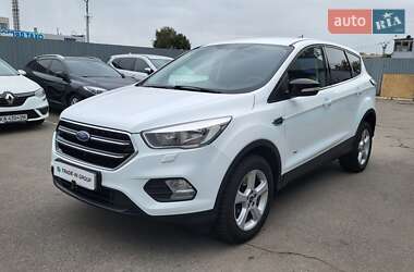 Внедорожник / Кроссовер Ford Kuga 2017 в Киеве