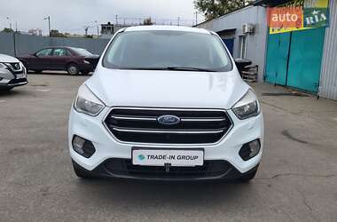 Внедорожник / Кроссовер Ford Kuga 2017 в 