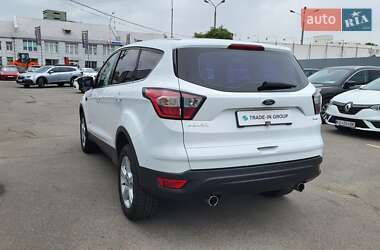 Внедорожник / Кроссовер Ford Kuga 2017 в 