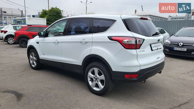Внедорожник / Кроссовер Ford Kuga 2017 в Киеве