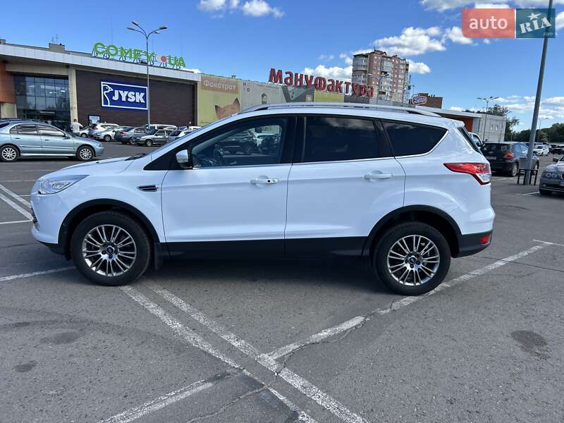 Позашляховик / Кросовер Ford Kuga 2014 в Києві