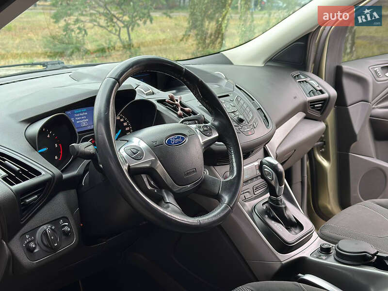 Внедорожник / Кроссовер Ford Kuga 2013 в Днепре