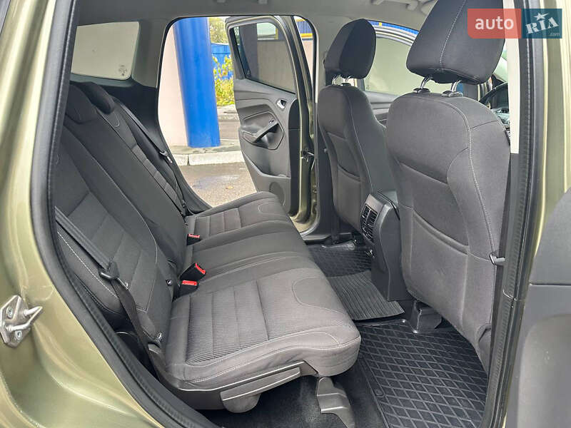 Внедорожник / Кроссовер Ford Kuga 2013 в Днепре