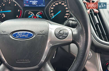 Внедорожник / Кроссовер Ford Kuga 2013 в 