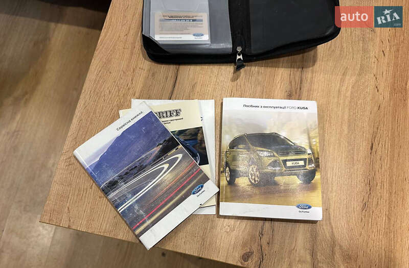 Внедорожник / Кроссовер Ford Kuga 2013 в Днепре