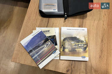 Внедорожник / Кроссовер Ford Kuga 2013 в 