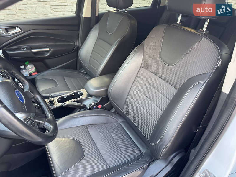 Внедорожник / Кроссовер Ford Kuga 2013 в Запорожье