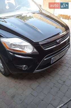 Внедорожник / Кроссовер Ford Kuga 2011 в 