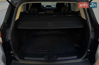 Внедорожник / Кроссовер Ford Kuga 2014 в 