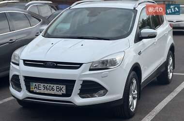 Внедорожник / Кроссовер Ford Kuga 2016 в Ирпене