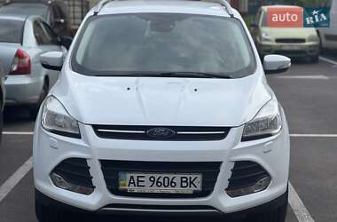 Внедорожник / Кроссовер Ford Kuga 2016 в 