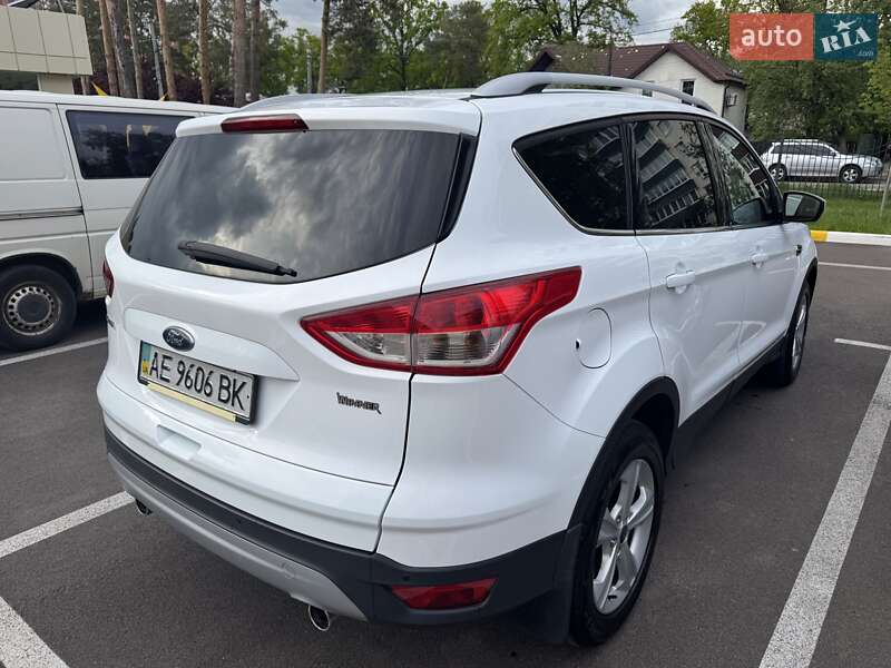Внедорожник / Кроссовер Ford Kuga 2016 в Ирпене