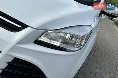 Внедорожник / Кроссовер Ford Kuga 2013 в 