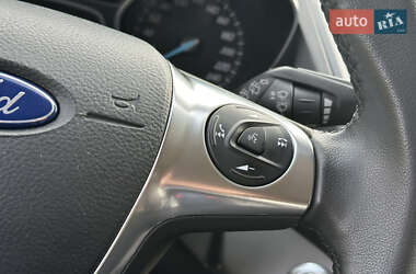 Внедорожник / Кроссовер Ford Kuga 2013 в 