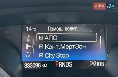 Внедорожник / Кроссовер Ford Kuga 2017 в 