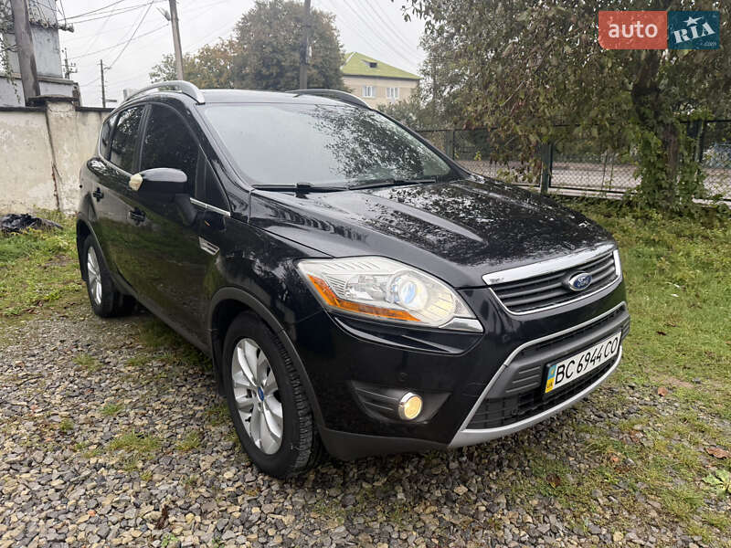 Внедорожник / Кроссовер Ford Kuga 2011 в Борщеве