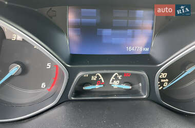 Внедорожник / Кроссовер Ford Kuga 2014 в 