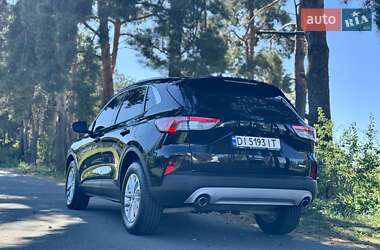 Внедорожник / Кроссовер Ford Kuga 2021 в 