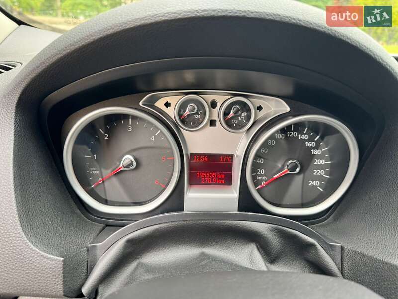 Внедорожник / Кроссовер Ford Kuga 2011 в Чернигове