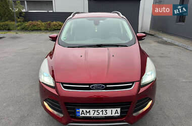 Внедорожник / Кроссовер Ford Kuga 2015 в 