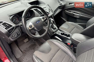 Внедорожник / Кроссовер Ford Kuga 2015 в 