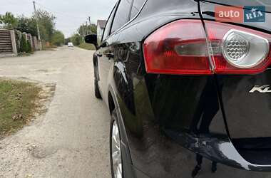 Внедорожник / Кроссовер Ford Kuga 2010 в 