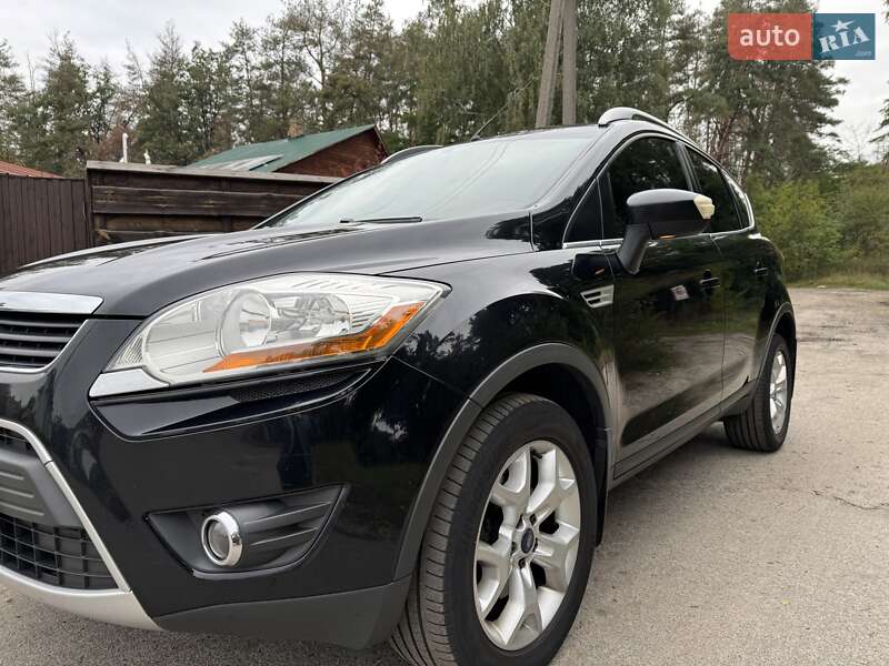 Внедорожник / Кроссовер Ford Kuga 2010 в Киеве