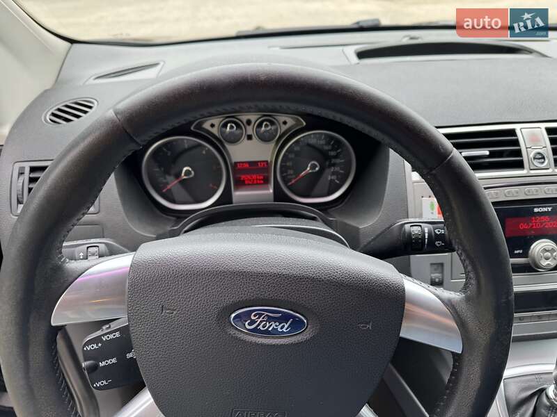 Внедорожник / Кроссовер Ford Kuga 2010 в Киеве