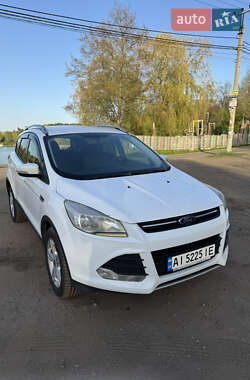 Внедорожник / Кроссовер Ford Kuga 2013 в 