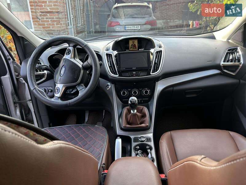 Внедорожник / Кроссовер Ford Kuga 2015 в Измаиле фото 8 Внедорожник / Кроссовер Ford Kuga 2015 в Измаиле