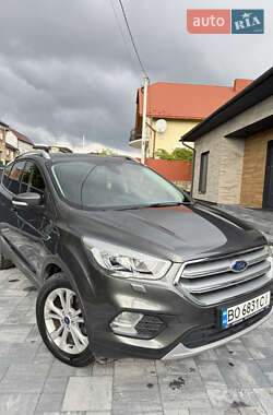 Внедорожник / Кроссовер Ford Kuga 2019 в Львове
