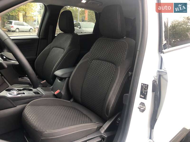 Внедорожник / Кроссовер Ford Kuga 2024 в Одессе фото 20 Внедорожник / Кроссовер Ford Kuga 2024 в Одессе